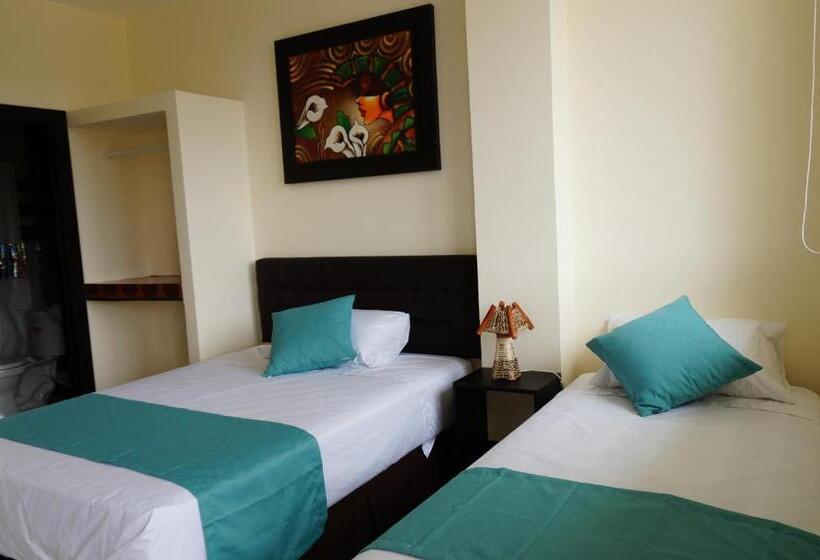 اتاق خانوادگی با چشم‌انداز دریا, Playa Aventura