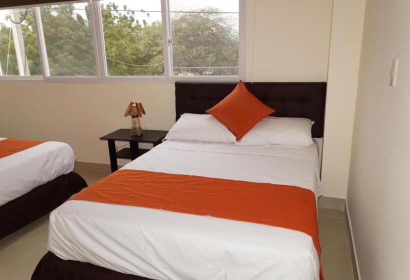 اتاق استاندارد چهار تخته با چشم‌انداز دریا, Playa Aventura