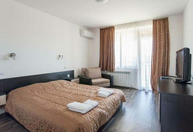 חדר דלוקס עם מרפסת, Villa Trakia