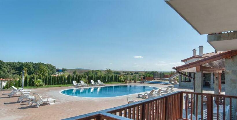 חדר דלוקס עם מרפסת, Villa Trakia