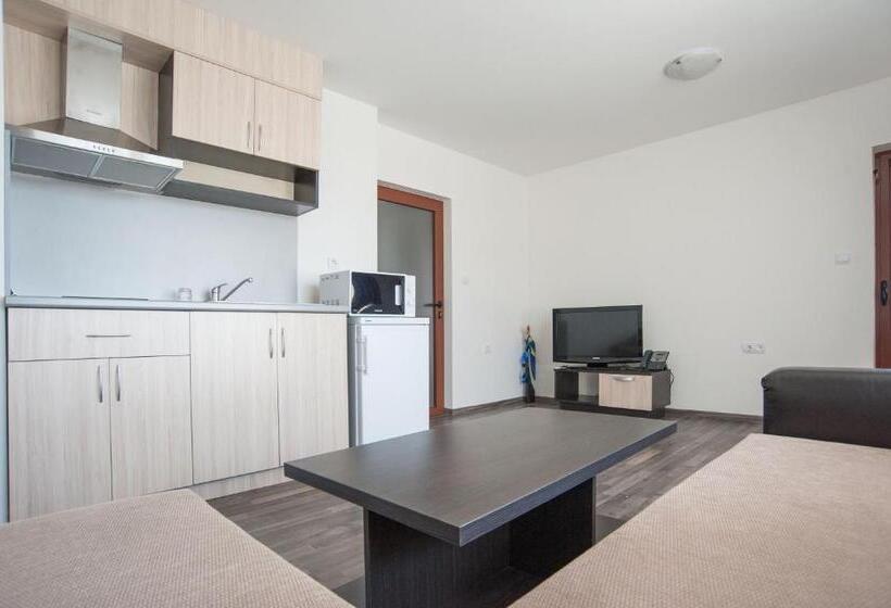 דירה בת חדר שינה 1 עם מרפסת, Villa Trakia