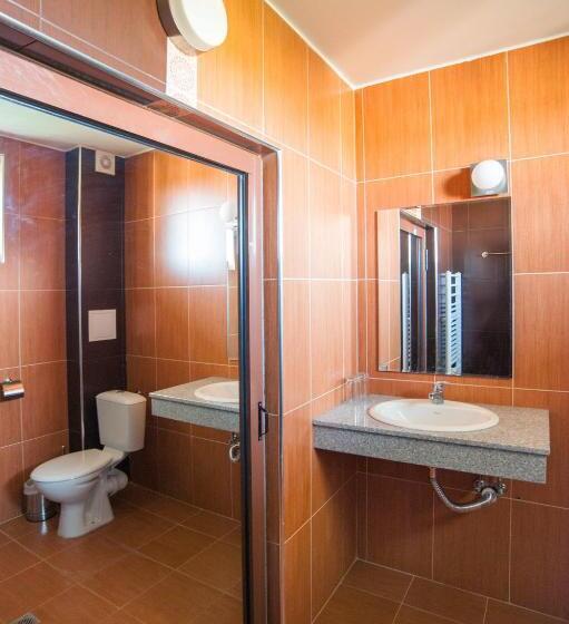 חדר סטנדרט לשלושה עם מרפסת, Villa Trakia