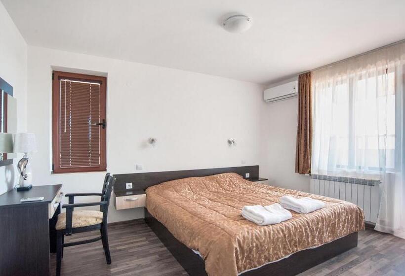 Апартаменты 1 Спальня с Балконом, Villa Trakia