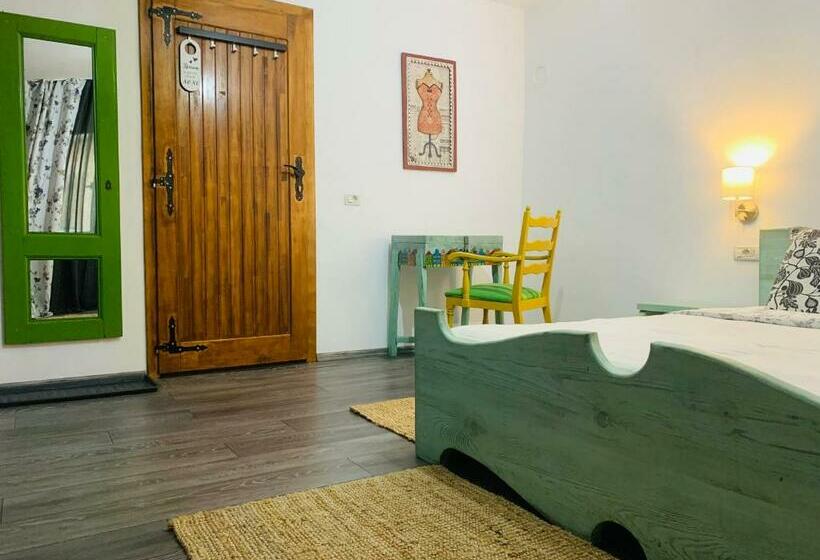 Номер Стандарт, Casa La Moara Din Grădină