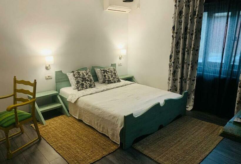 Номер Стандарт, Casa La Moara Din Grădină