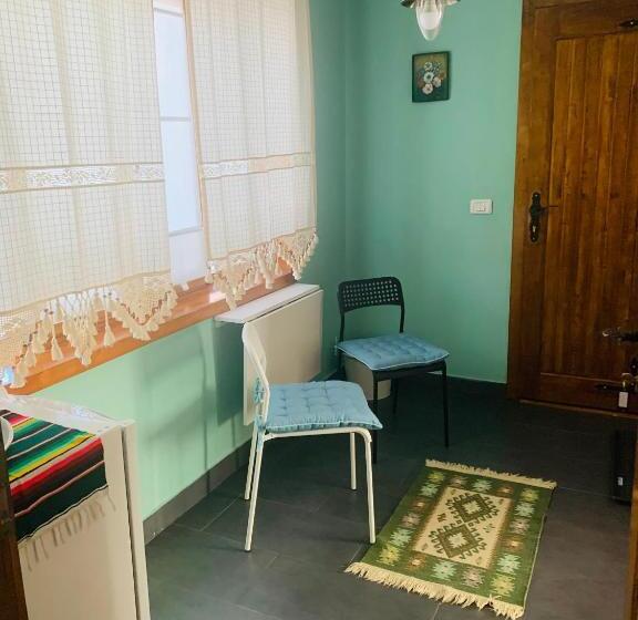 Семейный Номер, Casa La Moara Din Grădină