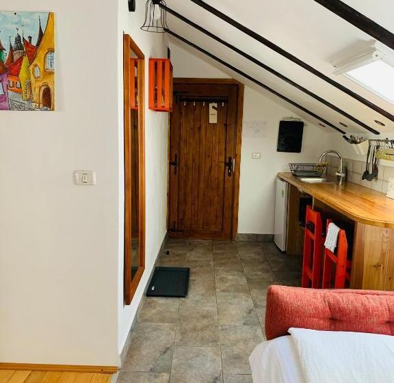 Студия Deluxe, Casa La Moara Din Grădină