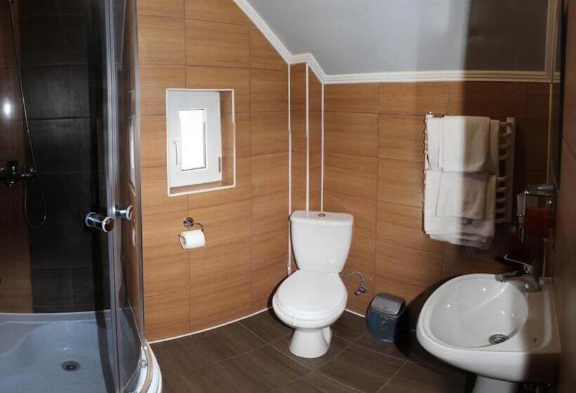 اتاق استاندارد, Yeva