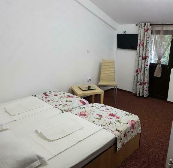 Номер Стандарт, Pensiunea Heaven