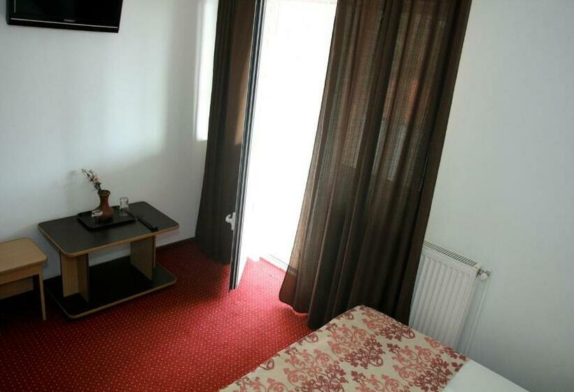 Номер Стандарт, Pensiunea Heaven