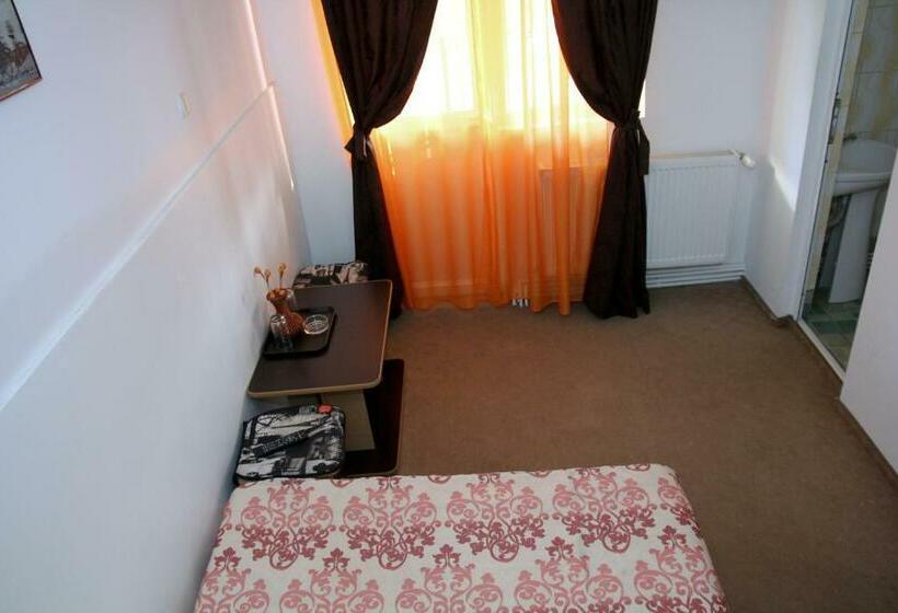 Номер Стандарт, Pensiunea Heaven