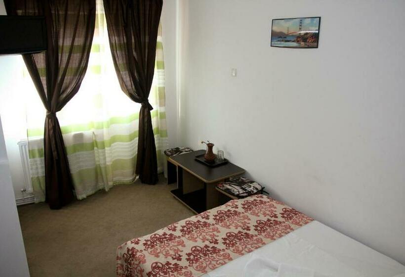 Номер Стандарт, Pensiunea Heaven