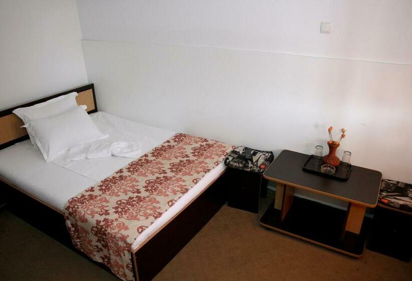 Номер Стандарт, Pensiunea Heaven