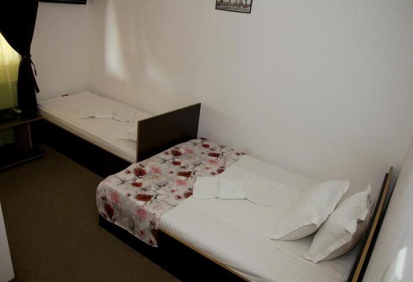 Номер Стандарт Трехместный, Pensiunea Heaven