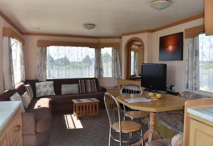 침실 2개 주택, Anchor Park