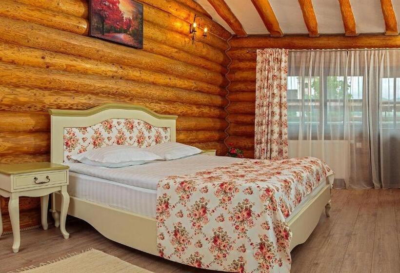 غرفة قياسية ثلاثية, Conacul Maria Theresa