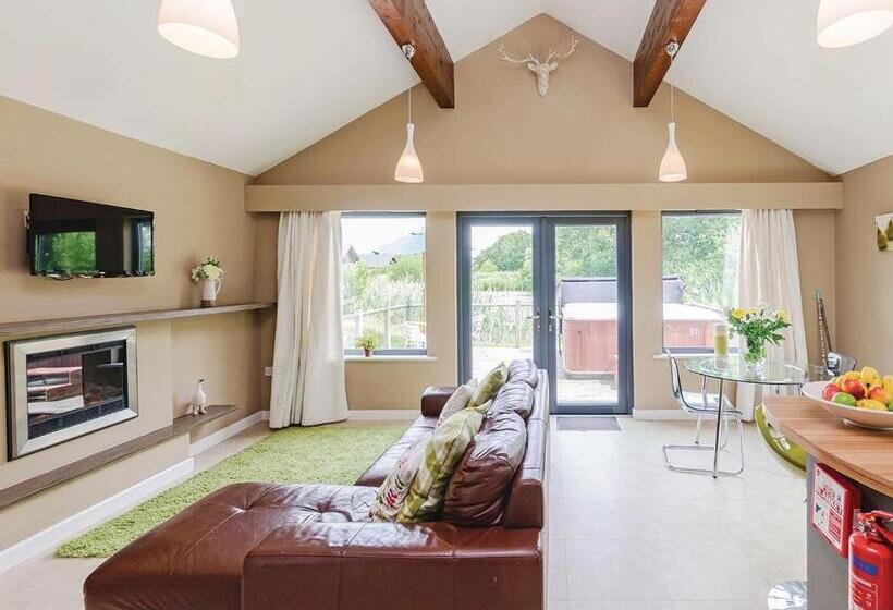 Дом 1 Спальня, Oakwood Lodges