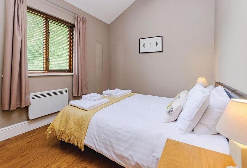 Дом 2 Спальни, Oakwood Lodges