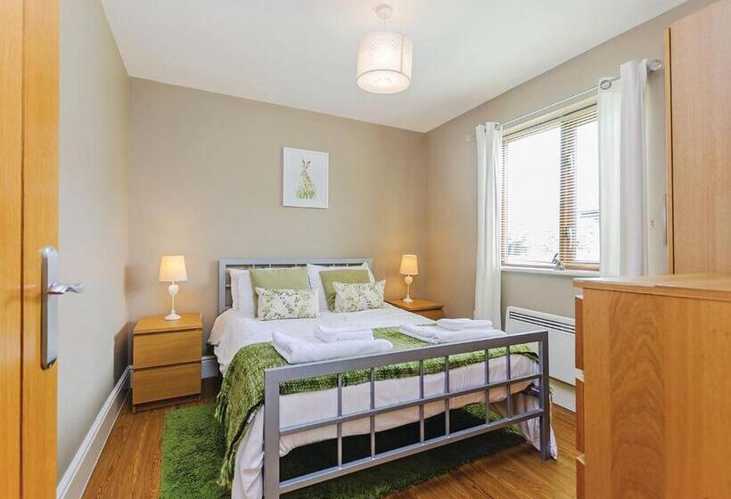 Дом 2 Спальни, Oakwood Lodges