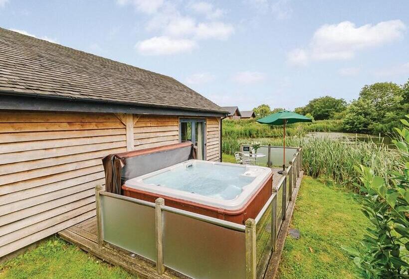 Дом 1 Спальня, Oakwood Lodges