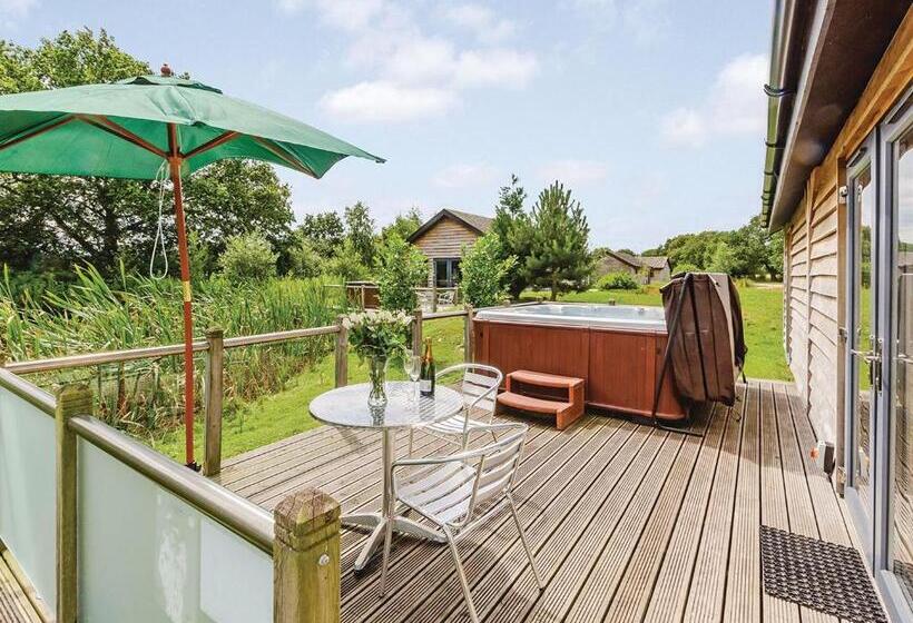 Дом 1 Спальня, Oakwood Lodges