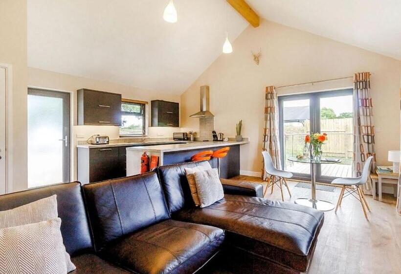 Дом 1 Спальня, Oakwood Lodges