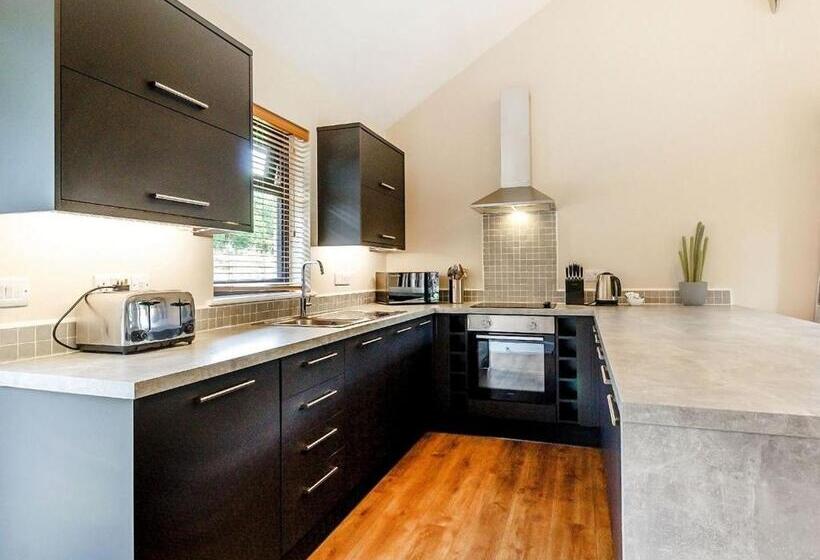 Дом 1 Спальня, Oakwood Lodges
