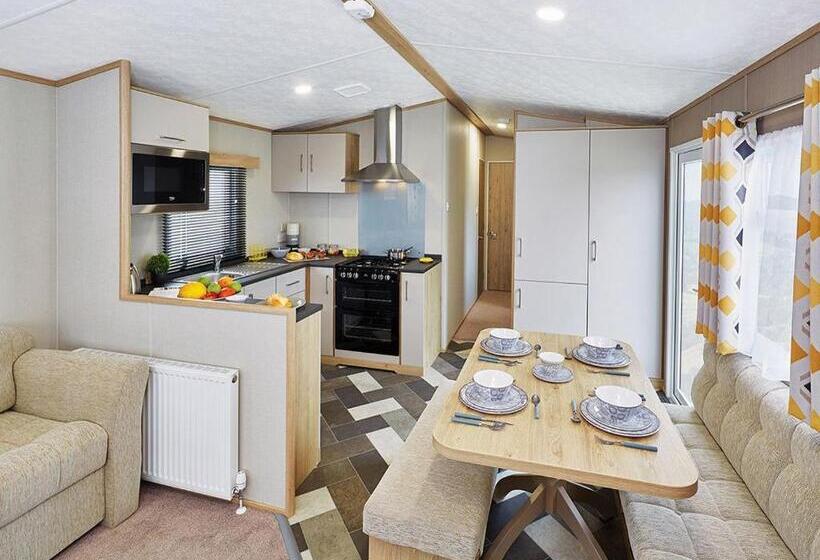 침실 2개 주택, Wild Rose Holiday Park