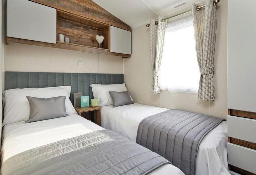 Дом 2 Спальни, Wild Rose Holiday Park