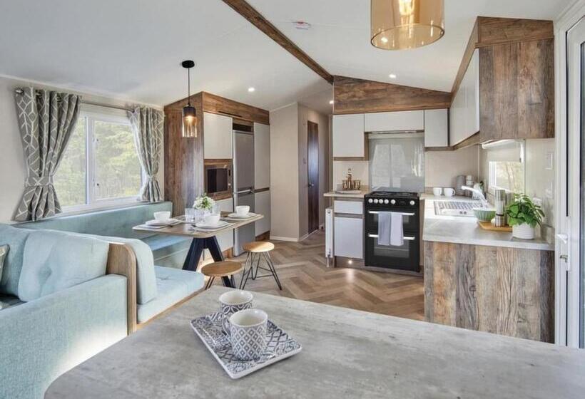 침실 3개 주택, Wild Rose Holiday Park