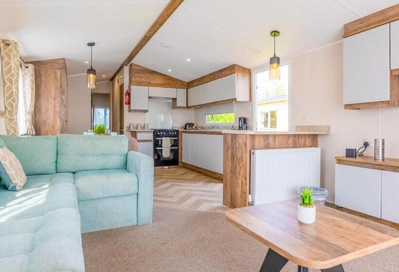 침실 3개 주택, Wild Rose Holiday Park