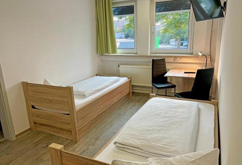 Трехместный Номер Комфорт, Hammerhotel   Halle Saale