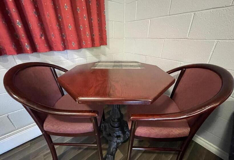 Deluxe Zimmer, Arrow Lake Motel