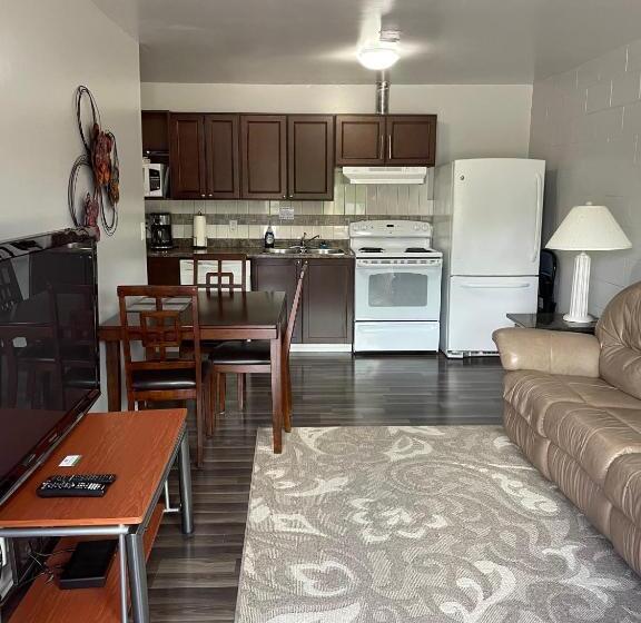 2 Schlafzimmer Suite, Arrow Lake Motel