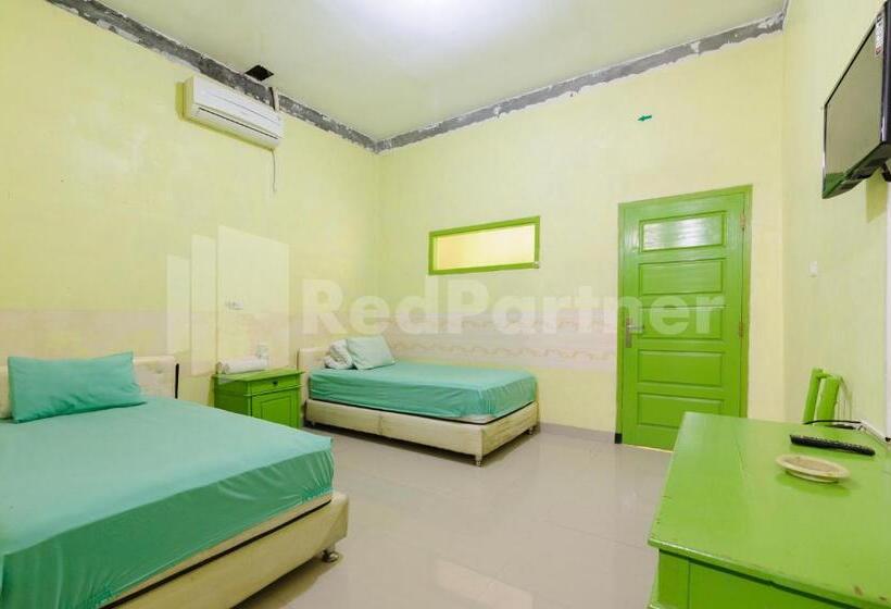 חדר סטנדרט, Homestay Hj Suharti Natar Lampung Redpartner