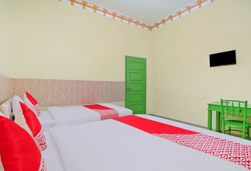 חדר משפחתי, Homestay Hj Suharti Natar Lampung Redpartner