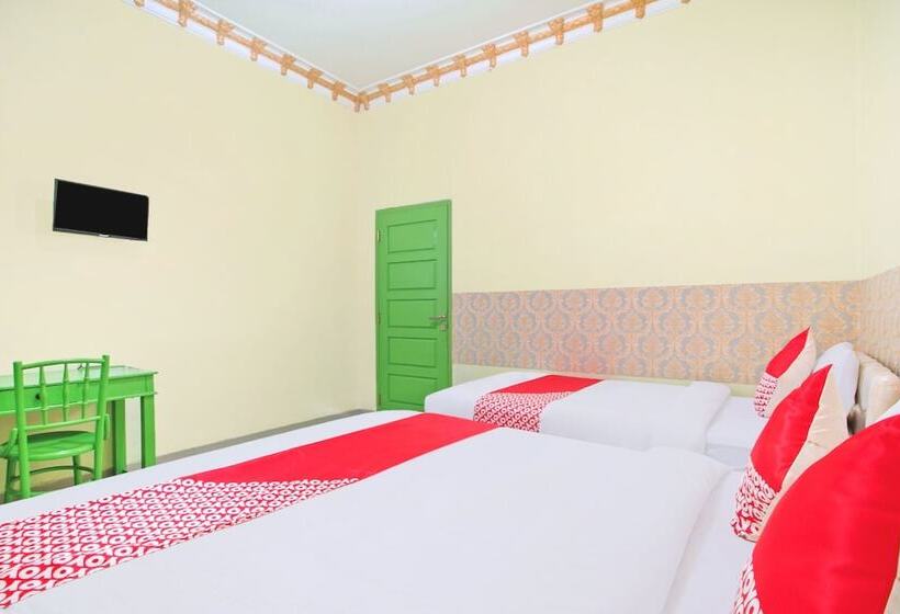 패밀리 룸, Homestay Hj Suharti Natar Lampung Redpartner