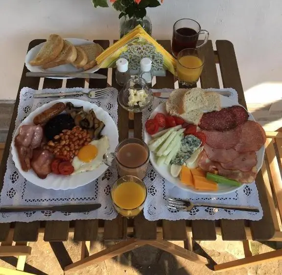 キングサイズベッドのスタンダードルーム, Sunflower Guest House Bulgaria