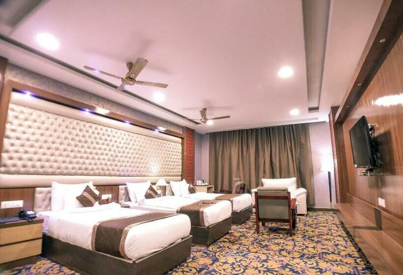 חדר סופריור, Vishnu Empire