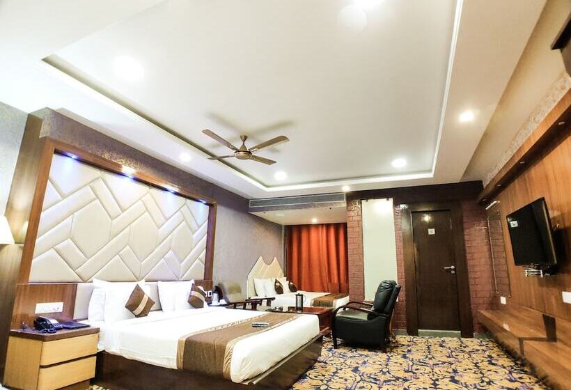 חדר סופריור, Vishnu Empire