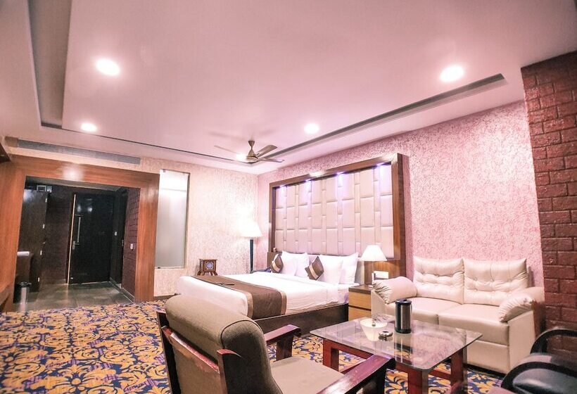 חדר סופריור, Vishnu Empire