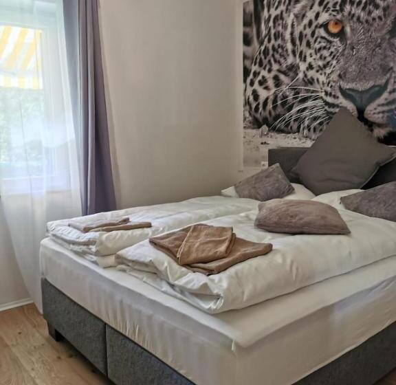 Номер Стандарт Вид на Сад, Enjoyit Velden West