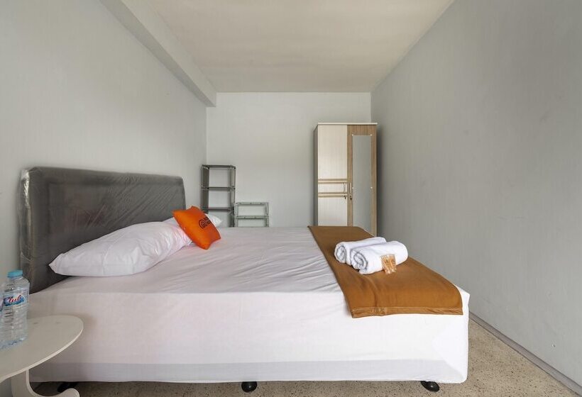 Quarto Standard Casa de Banho Partilhada, Koolkost @ Raya Langsep Malang