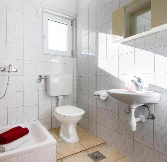Апартаменты 1 Спальня с Террасой Вид на Море, Apartments Milic