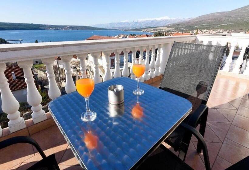 Студия Стандарт Вид на Море, Apartments Milic