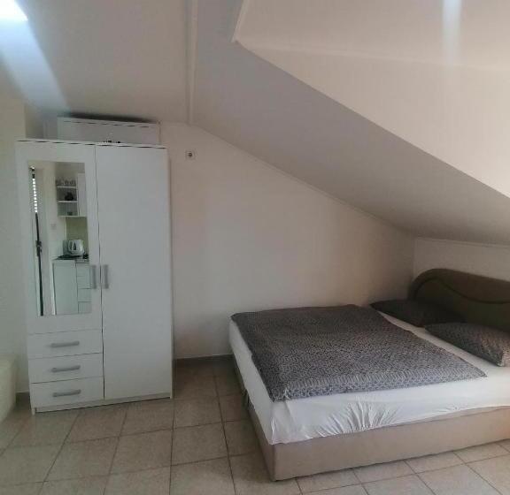 إستوديو قياسى مطل على البحر, Apartments Milic