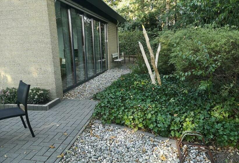 غرفة قياسية مطلّة علي الحديقة, Benb Het Posthuis