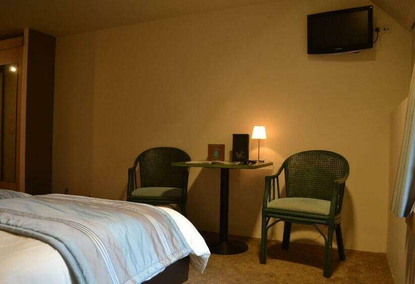 スタンダードルーム, Golf & Hôtel De Falnuée