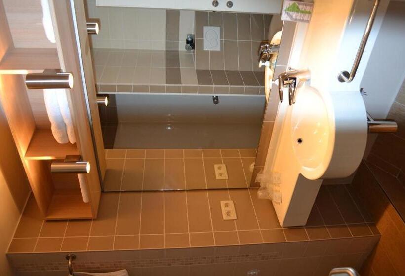 Family Suite, Golf & Hôtel De Falnuée