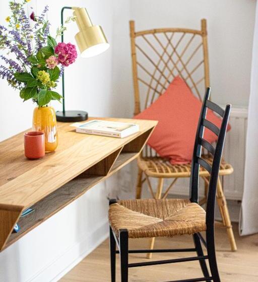 标准间, Les Sorbiers